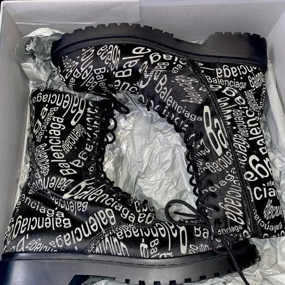 Balenciaga | Shoes | Mens Logoprint Canvas Combat Boots  display picture 1